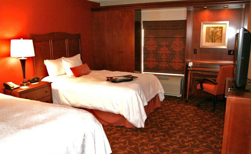Hampton Inn & Suites Cleveland-Southeast-Streetsboro Pokój zdjęcie